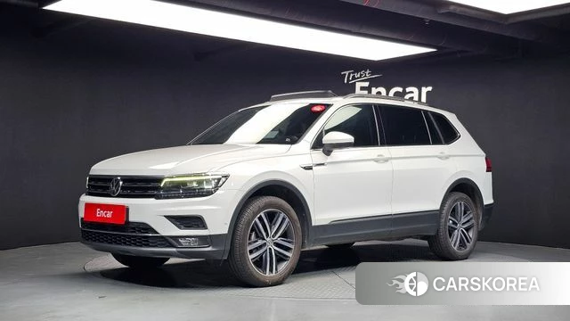 Volkswagen Tiguan Allspace 2020 Белый из Кореи