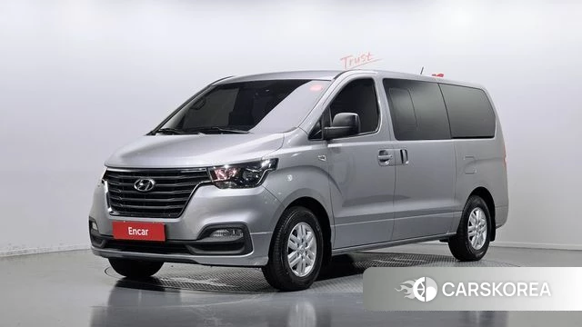 Hyundai The New Grand Starex 2018 Серый из Кореи