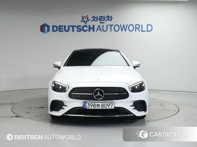 Mercedes-Benz E-Class W213 2022 Белый из Кореи