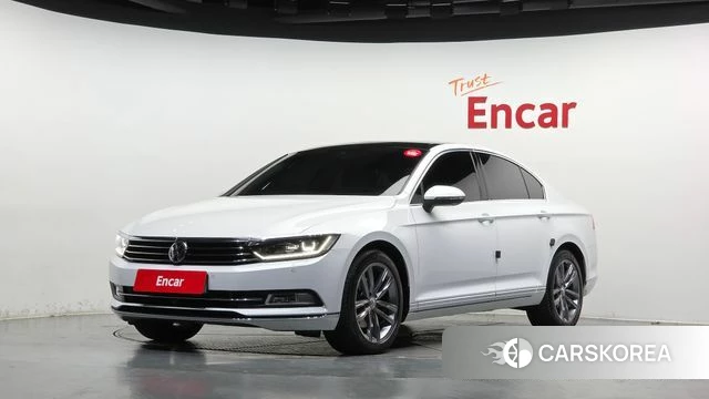 Volkswagen Passat GT (B8) 2018 Белый из Кореи