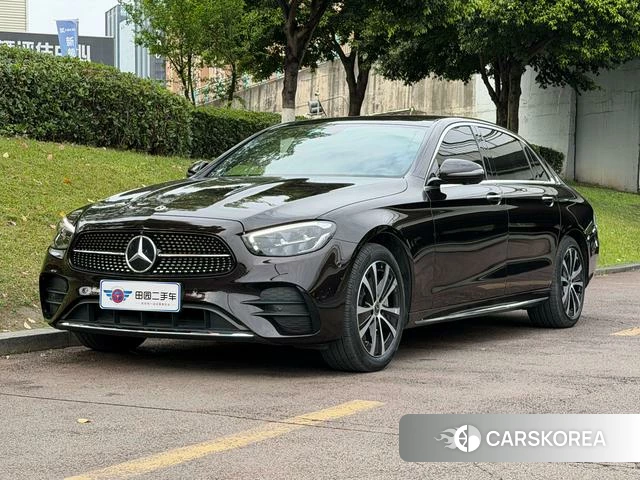 Mercedes-Benz E-Class 2022 Коричневый из Китая