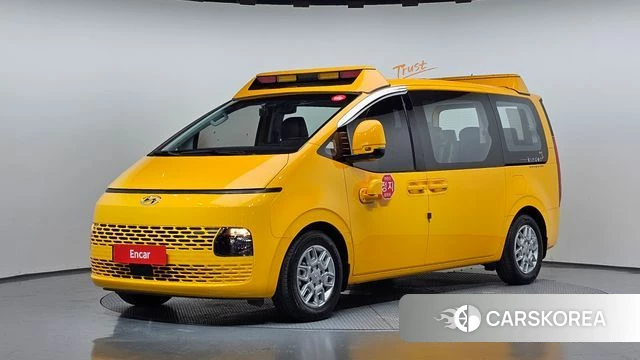 Hyundai Staria 2022 Желтый из Кореи