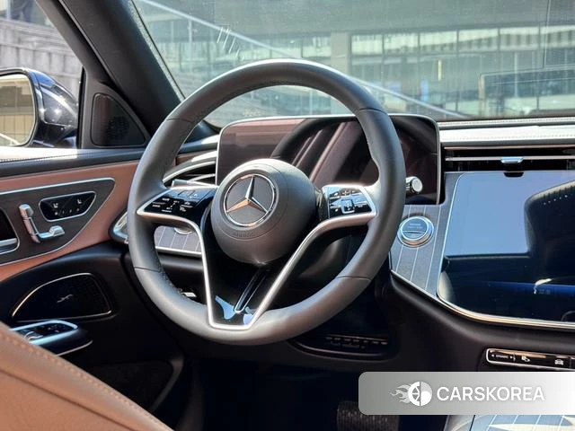 Mercedes-Benz E-Class 2024 Черный из Китая