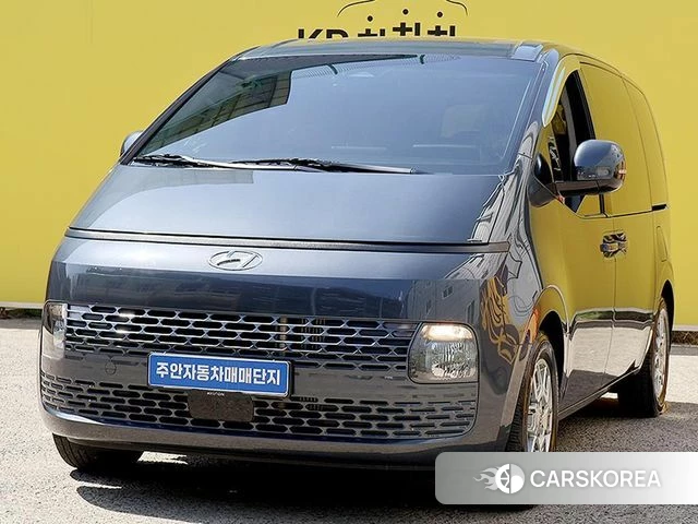 Hyundai Staria 2023 Серый из Кореи