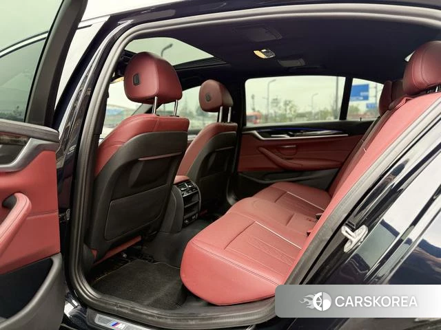 BMW 5 series 2022 Черный из Китая