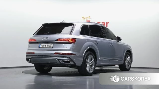Audi Q7 (4M) 2021 Серебристо-серый из Кореи