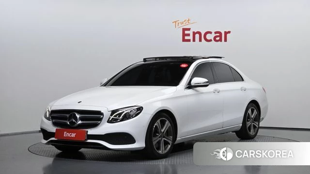 Mercedes-Benz E-Class W213 2019 Белый из Кореи