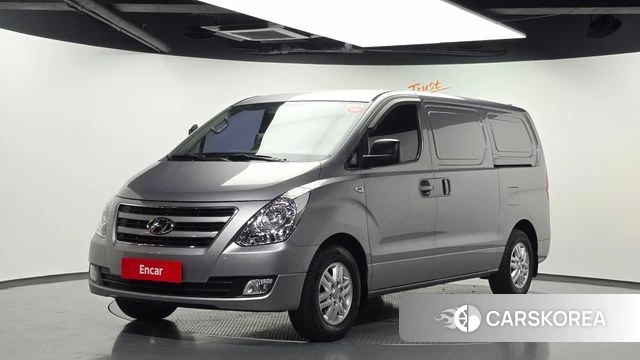 Hyundai Grand Starex 2018 Серебряный из Кореи