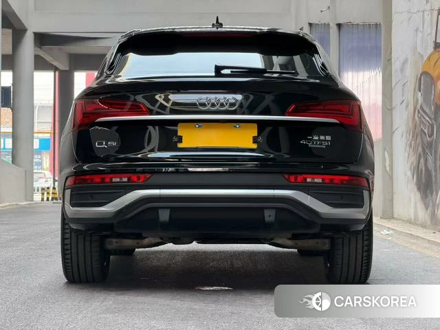 Audi Q5L 2023 Черный из Китая