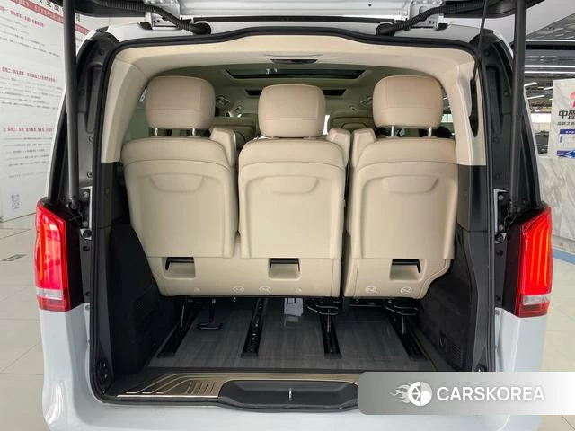Mercedes-Benz V-Class 2022 Белый из Китая