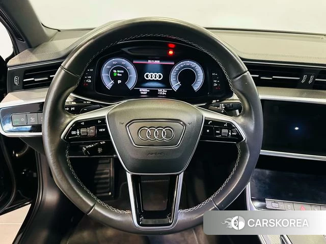Audi A6L 2022 Черный из Китая