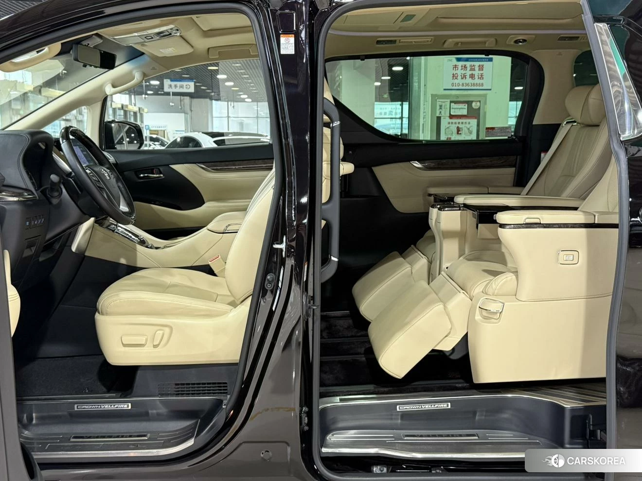 Toyota Vellfire 2021 Черный из Китая