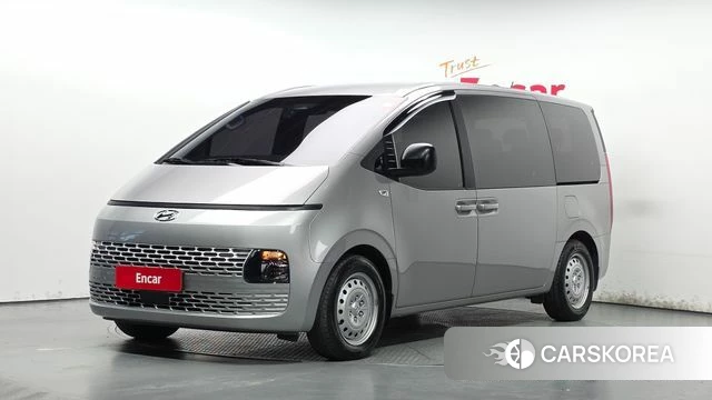 Hyundai Staria 2022 Серебристо-серый из Кореи