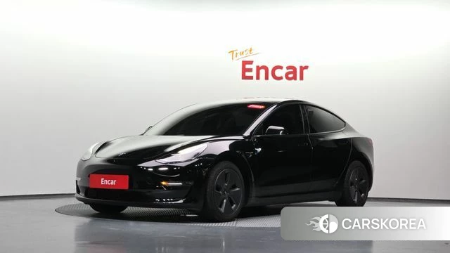Tesla Model 3 2021 Черный из Кореи