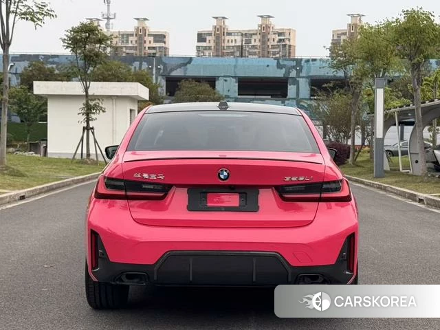 BMW 3 series 2023 Красный из Китая