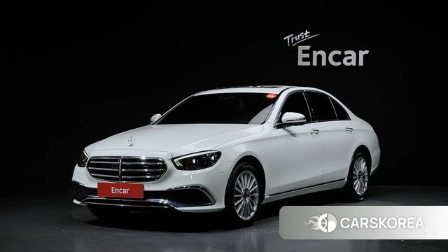 Mercedes-Benz E-Class W213 2021 Белый из Кореи