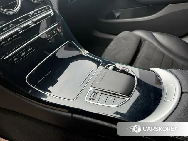 Mercedes-Benz C-class 2020 Зеленый из Китая