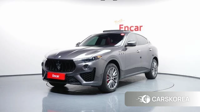 Maserati Levante 2019 Серый из Кореи