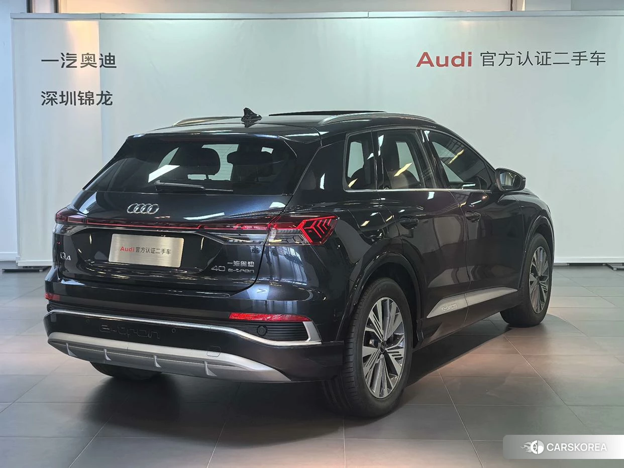 Audi Q4 2023 Синий из Китая