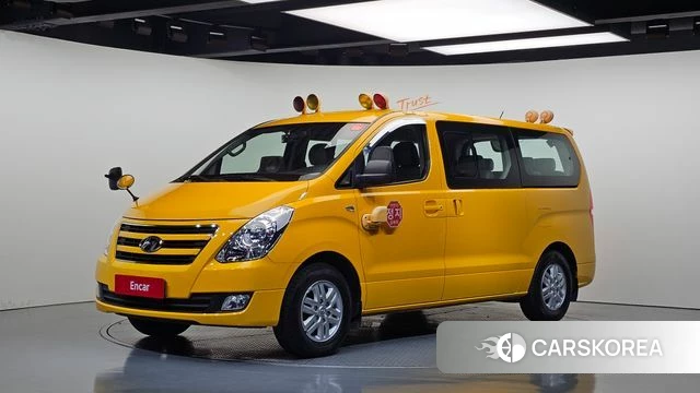 Hyundai The New Grand Starex 2018 Желтый из Кореи