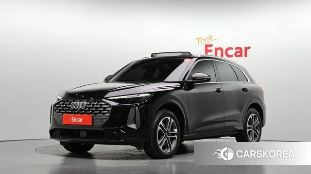 Audi Q5 (80A) 2025 Черный из Кореи