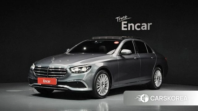 Mercedes-Benz E-Class W213 2021 Серебристо-серый из Кореи