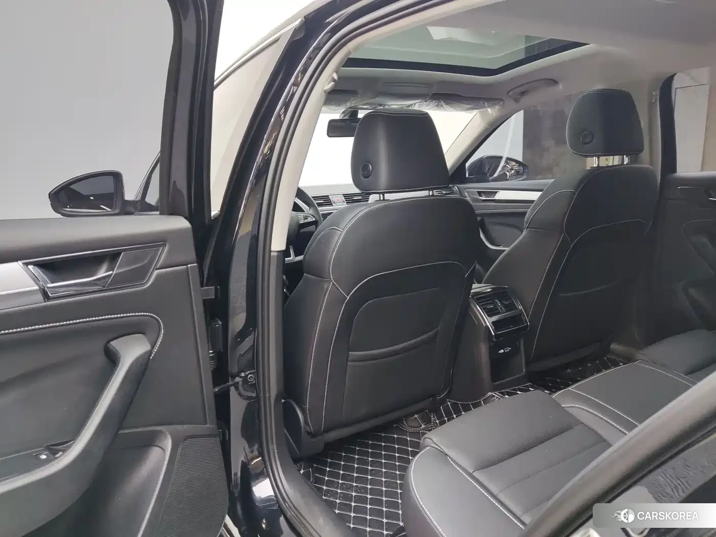 Skoda Superb 2024 Черный из Китая