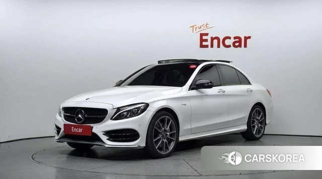 Mercedes-Benz C-Class W205 2018 Белый из Кореи