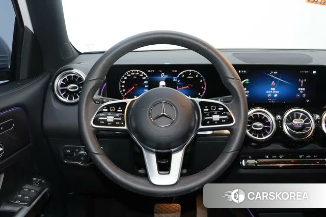 Mercedes-Benz GLB 2021 Белый из Китая