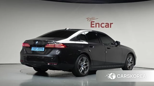 BMW i5 (G60) 2024 Серый из Кореи