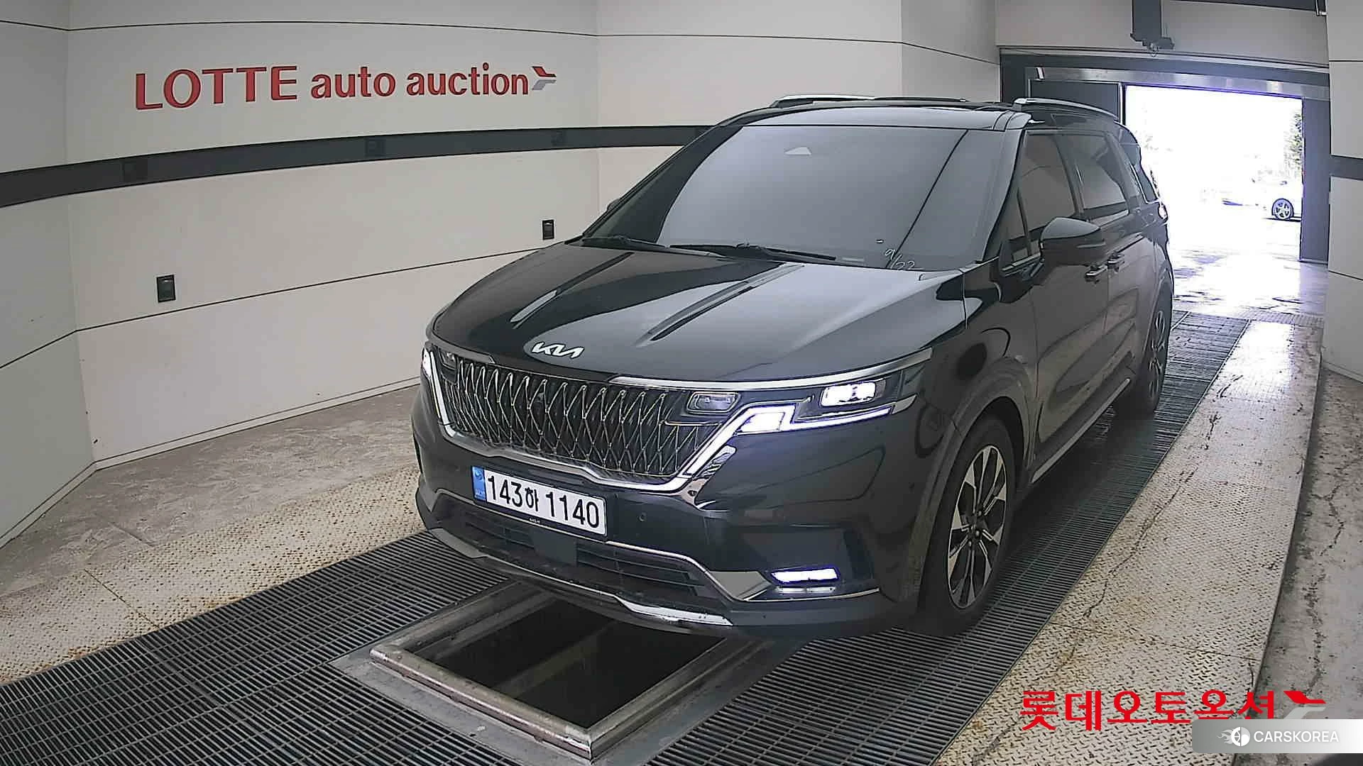 Kia Carnival Limousine 2023 Черный из Кореи