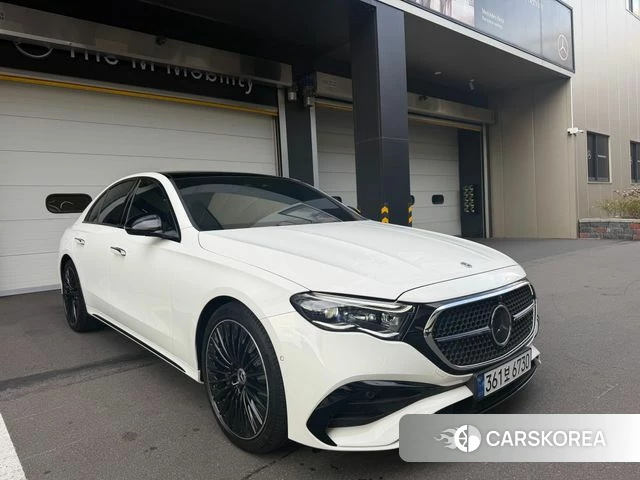 Mercedes-Benz E-Class W214 2026 Белый из Кореи