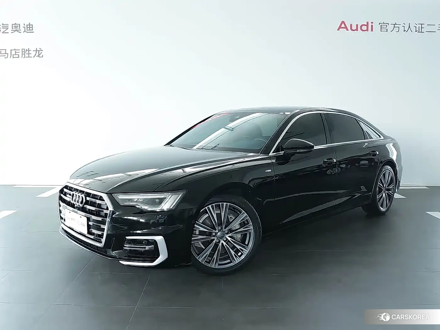 Audi A6L 2022 Черный из Китая