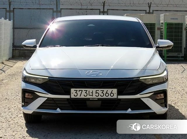Hyundai The New Avante (CN7) 2023 Белый из Кореи