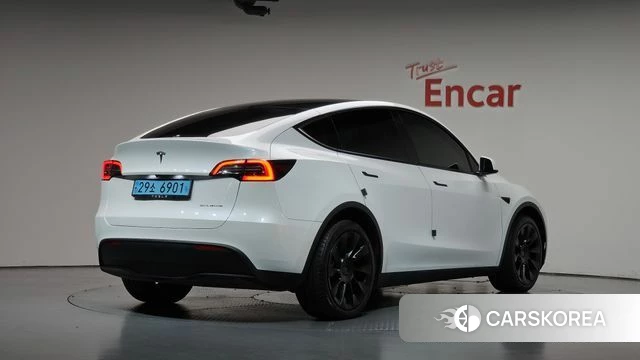 Tesla Model Y 2022 Белый из Кореи