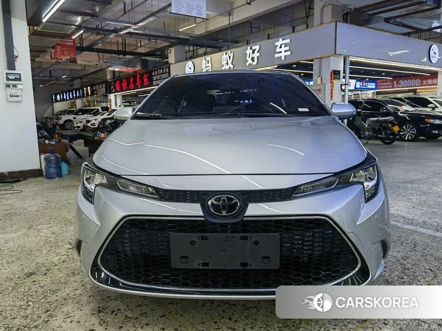 Toyota Levin 2021 Серебристо-серый из Китая
