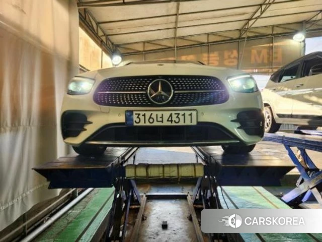 Mercedes-Benz E-Class W213 2020 Белый из Кореи
