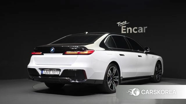 BMW 7 Series (G70) 2025 Черный из Кореи