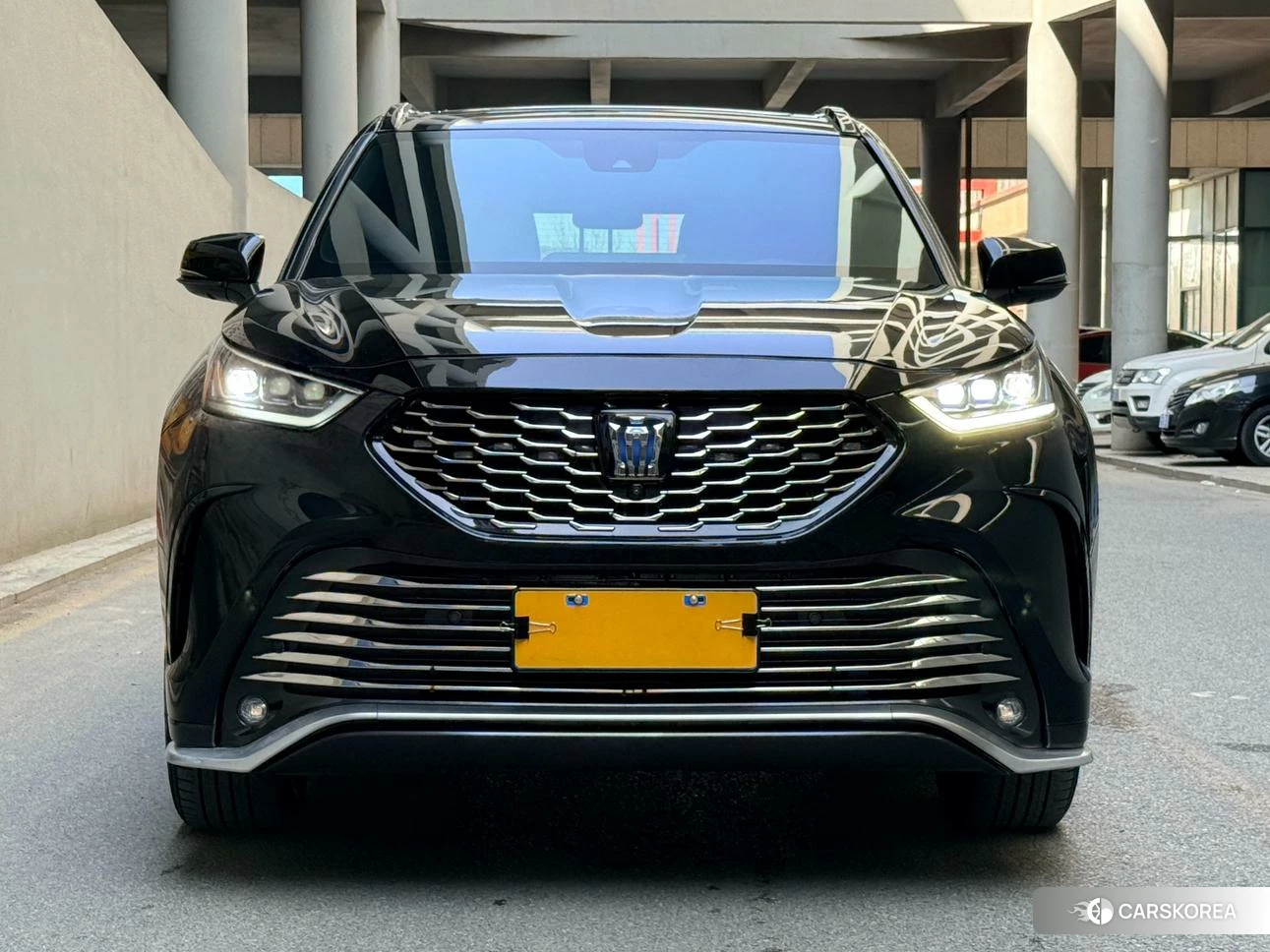 Toyota Crown 2021 Черный из Китая