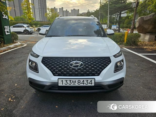 Hyundai Venue 2022 Белый из Кореи