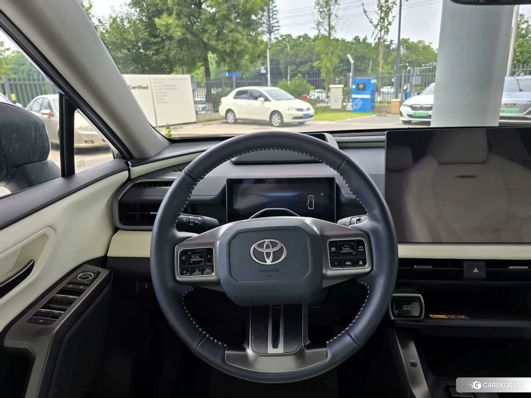 Toyota RAV4 2025 Синий из Китая