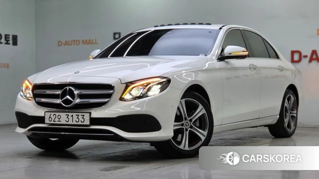 Mercedes-Benz E-Class W213 2019 Белый из Кореи