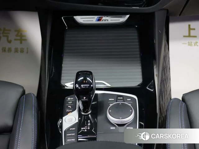 BMW X3 2025 Серебристо-серый из Китая