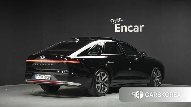 Hyundai Grandeur (GN7) 2023 Черный из Кореи