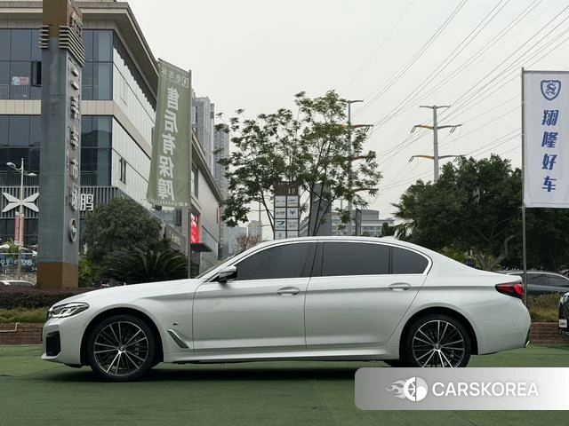 BMW 5 series 2023 Белый из Китая