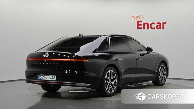Hyundai Grandeur Hybrid (GN7) 2023 Черный из Кореи