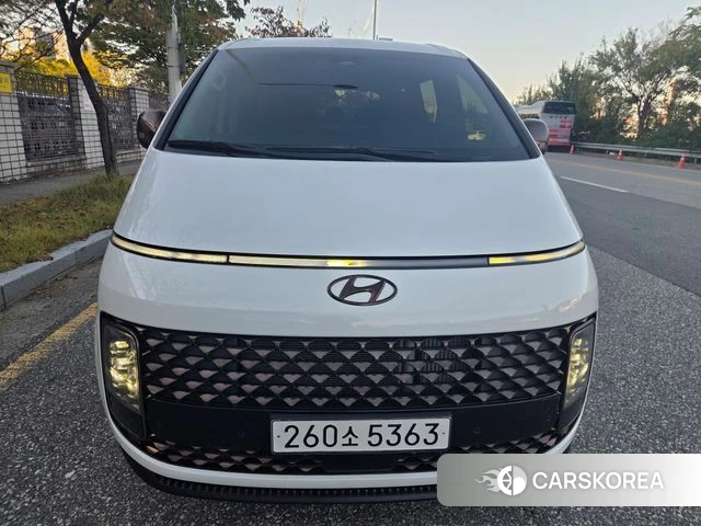 Hyundai Staria 2021 Белый из Кореи