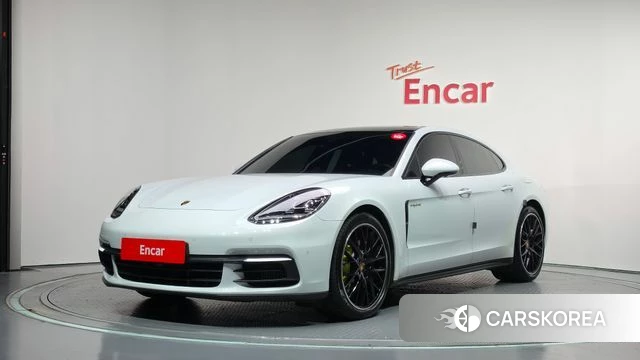 Porsche Panamera (971) 2018 Белый из Кореи