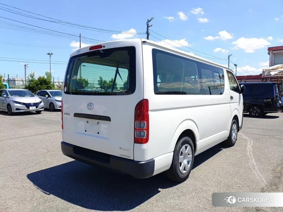 Toyota HiAce Van 2020 из Японии