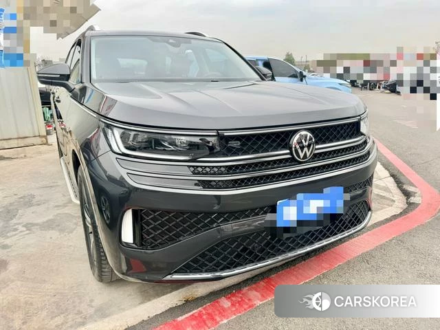 Volkswagen Tavendor 2023 Темно-серый из Китая